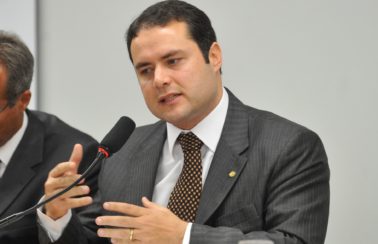 Renan Filho diz que declaração de Bolsonaro sobre investigar desvios em Alagoas ‘parece retaliação à própria CPI da Covid’