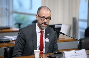 CPI da Covid ouve presidente da Anvisa nesta terça (11) e pode convocar ministros e governadores