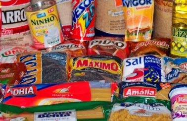 Óleo de soja e arroz lideram alta de preços em 12 meses; veja itens que mais subiram e mais caíram