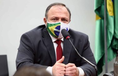 Advogado envia ao STF habeas corpus para blindar Pazuello na CPI da Covid