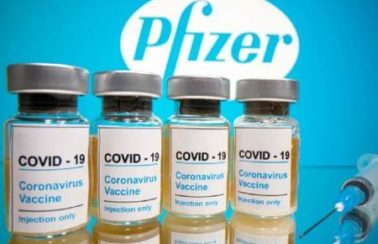 Pfizer e governo federal assinam contrato para mais 100 milhões de doses