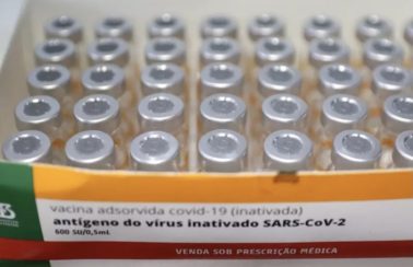 Ministério da Saúde espera receber IFA para Coronavac no dia 25 de maio