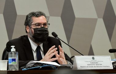 Ernesto Araújo presta depoimento à CPI da Pandemia nesta terça (18)