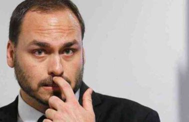 CPI pode investigar ‘ministério paralelo’ e quebrar sigilos de Carlos Bolsonaro