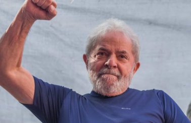 Pesquisa Vox Populi: Lula vence Bolsonaro no primeiro turno da eleição
