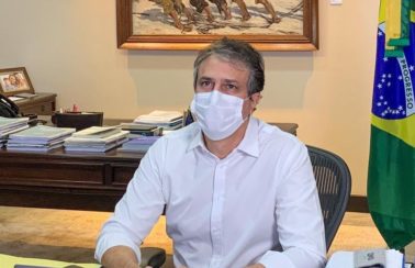 “Não relaxem nos cuidados”, diz Camilo após aglomerações registradas no fim de semana no Ceará