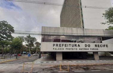 MPF denuncia ex-secretário de Saúde do Recife e outras cincos pessoas devido à compra de respiradores testados em porcos