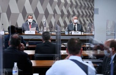 CPI da Covid deve votar convocação de governadores e prefeitos nesta quarta-feira (26)