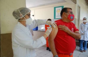 Fortaleza chega a 876.614 vacinas aplicadas contra a Covid-19
