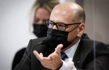 Dimas Covas: Butantan ofereceu 60 milhões de doses ao governo federal em julho de 2020