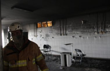 Pacientes que sofreram queimaduras durante incêndio em hospital de Aracaju permanecem internados