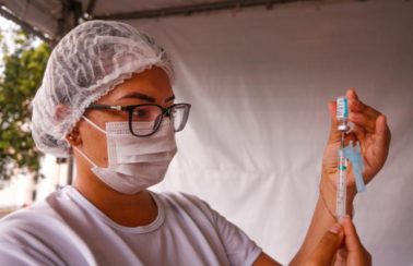 Salvador antecipa aplicação de segunda dose de vacina contra Covid-19
