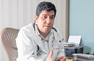 Meta é vacinar 100% da população maior de 18 anos até agosto no Ceará, diz Secretário de Saúde do Estado