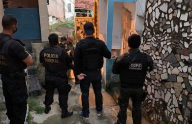 Um homem morre e cinco são presos durante operação em SE e BA contra grupo investigado por assaltar bancos