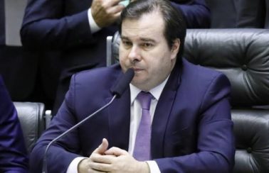 Por unanimidade, DEM decide expulsar Rodrigo Maia do partido após críticas a ACM Neto