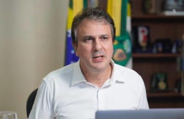 Vacinas Sputnik V serão enviadas ao Brasil em julho, diz Camilo Santana