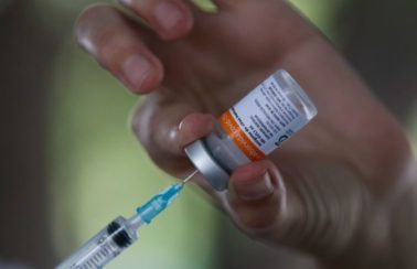 Anvisa alerta sobre adulteração de frascos da Coronavac após caso no Maranhão
