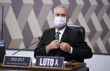 Renan Calheiros diz que Marcelo Queiroga é “Pazuello de jaleco”