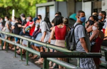 Terminais de ônibus são locais com maior risco de contaminação por Covid, aponta estudo da Fiocruz no Recife