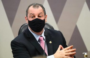 Forças Armadas reagem a Omar Aziz e dizem que não aceitam “ataque leviano”