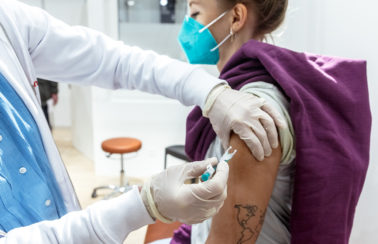 Piauí anuncia vacinação para adolescentes de 12 a 18 anos com comorbidades