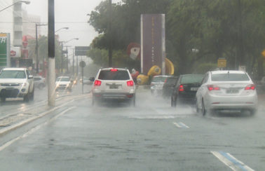Chuvas podem chegar a 50 milímetros nas próximas 24h em Aracaju, alerta Defesa Civil