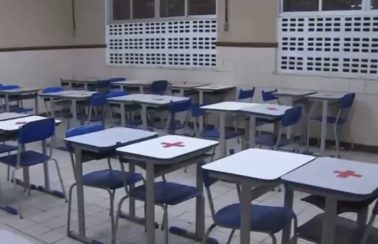 Governo da Bahia define que aulas semipresenciais do ensino fundamental começarão nesta segunda (9)