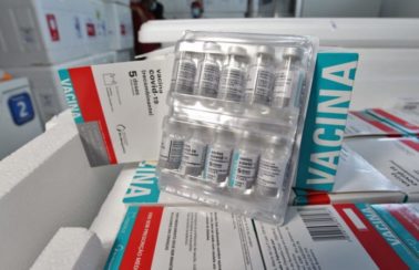 Bahia recebe mais 318.080 doses de vacinas contra Covid-19