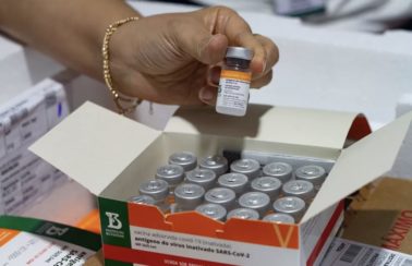 Ceará planeja aplicar 1,5 milhão de doses de vacina contra Covid em dois dias, diz secretário da Saúde