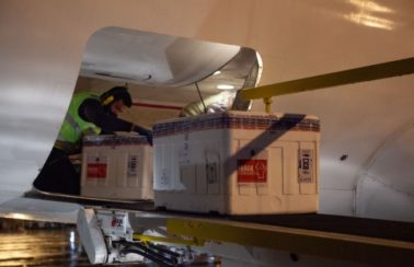 Pernambuco recebe mais 43.250 doses da Astrazeneca para aplicação da D2