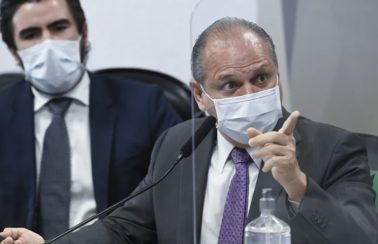 CPI suspende sessão após ataques de Ricardo Barros e bate-boca