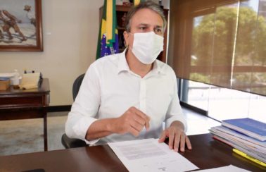 Servidor público que não tomar vacina contra Covid-19 no Ceará pode ser demitido, afirma governador