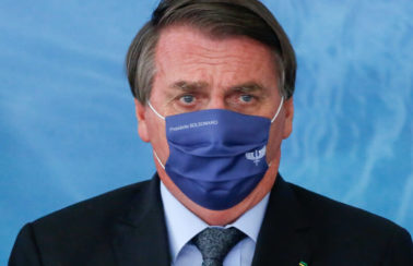 Rejeição ao governo Bolsonaro segue disparando e chega a 54%, diz pesquisa XP/Ipespe