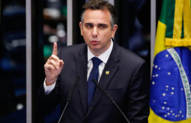 Rodrigo Pacheco rejeita pedido de Bolsonaro por impeachment de Moraes