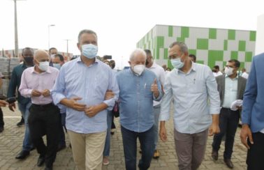 Na Bahia, Rui Costa visita instalações do Senai Cimatec em companhia do ex-presidente Lula