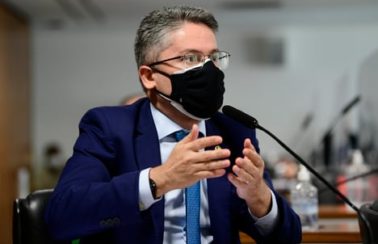 Senador sergipano Alessandro Vieira apresenta pré-candidatura à Presidência em 2022