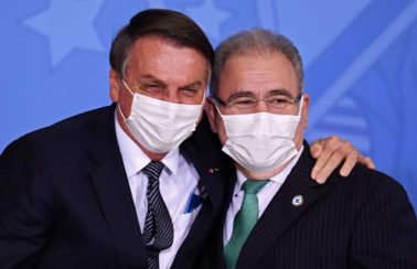 Queiroga dribla o presidente e análise sobre uso de máscaras ficará para outubro