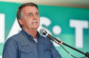 “Se quer paz, se prepare para guerra”, diz Bolsonaro; Barroso fala em “extremismo”