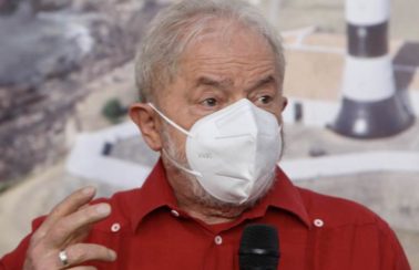 Lula amplia vantagem e venceria Bolsonaro no 2º turno, aponta pesquisa Genial/Quaest