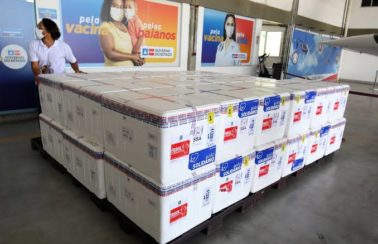 Bahia receberá mais 162.630 doses de vacinas contra a Covid-19 nesta sexta-feira