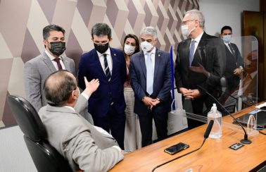 Omar Aziz pede que Justiça intime lobista a depor na CPI ‘com uso da força policial necessária’