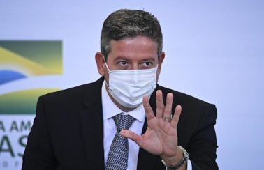 Lira pede pacificação política e diz que país tem compromisso ‘inadiável’ com as urnas eletrônicas em 2022
