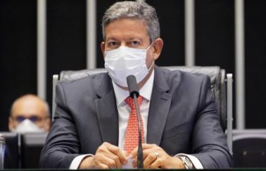 STF decidirá presencialmente prazo para Lira analisar impeachment de Bolsonaro