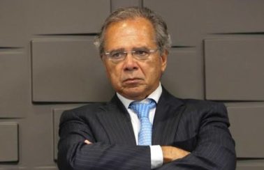 “Estamos no pior momento da inflação, que deve terminar o ano em 8%”, afirma Guedes
