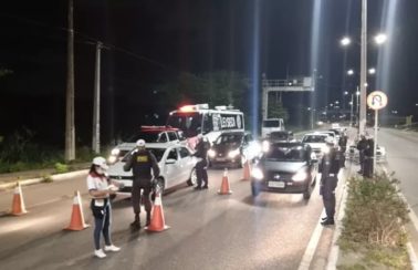 Operação Lei Seca autua 104 motoristas por embriaguez ao volante e prende um foragido em Natal