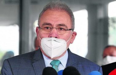Queiroga é diagnosticado com Covid-19 e permanecerá em quarentena em Nova York