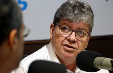 João Azevêdo responde ataque de Bolsonaro em discurso na ONU
