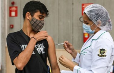 Fortaleza atinge 3.035.307 doses de vacinas aplicadas contra a Covid-19