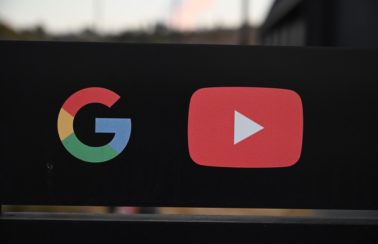 YouTube irá remover vídeos com informações falsas sobre vacinas