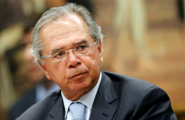 Ministro Paulo Guedes e presidente do Banco Central, Roberto Campos Neto, são donos de offshore